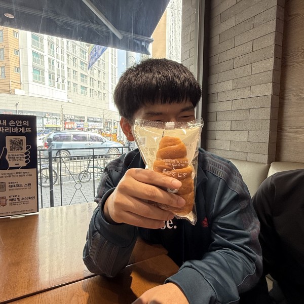 e8d0be05f13aecb2d006c05ae73782c1_1743120593_0369.jpg